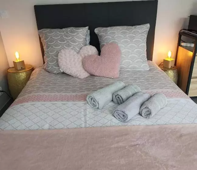 Aamiaismajoitus (B&B) Cottage De La Mare Aux Chèvres