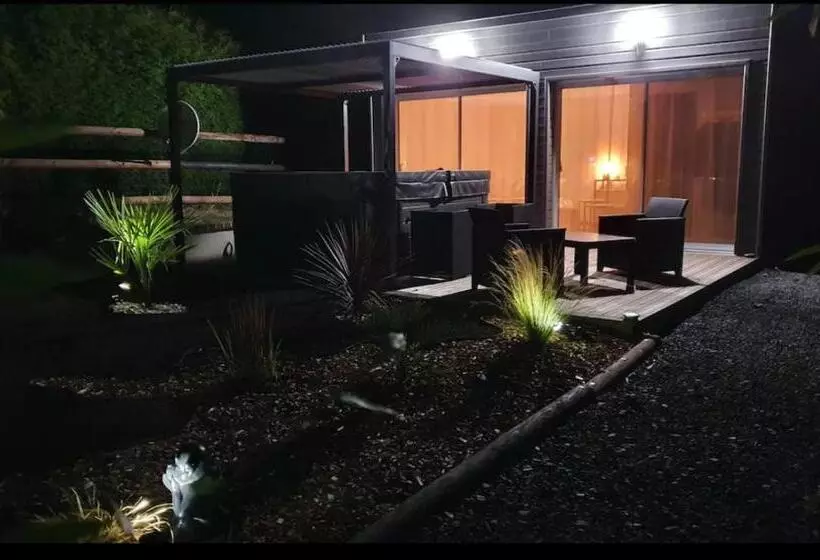 Aamiaismajoitus (B&B) Cottage De La Mare Aux Chèvres