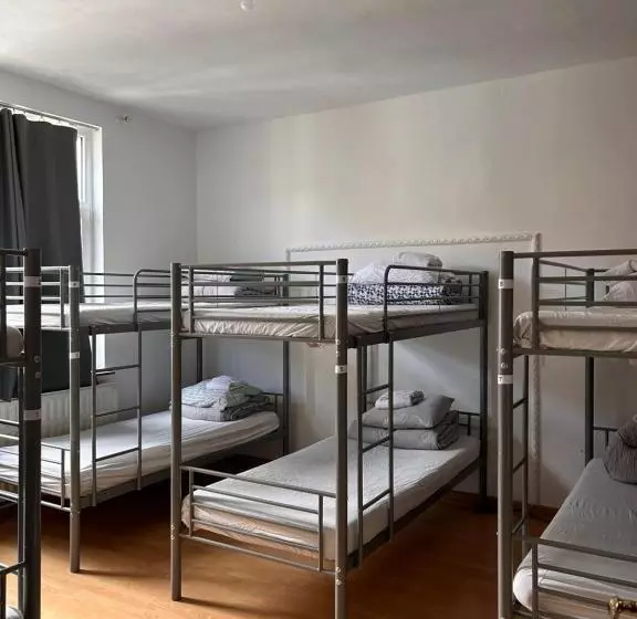 Etterbeek Youth Hostel