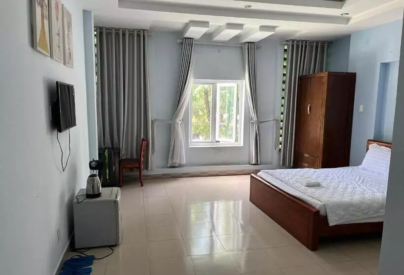 Khách Sạn Trường Giang 长江酒店