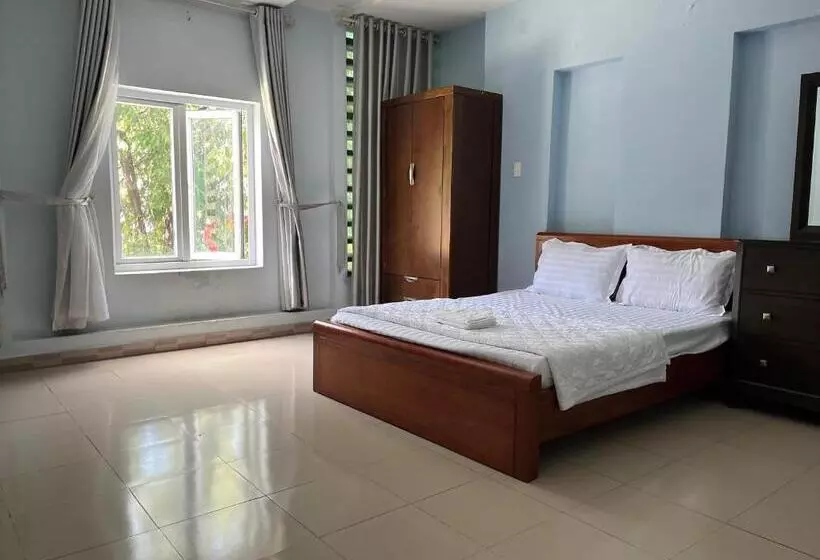 Khách Sạn Trường Giang 长江酒店