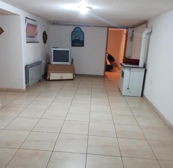 پانسیون Apartman Sm Ik 1