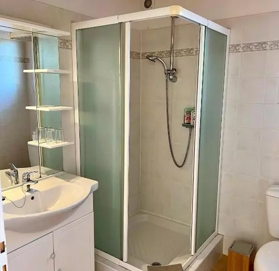 Majatalo Au Bonheur Dezange