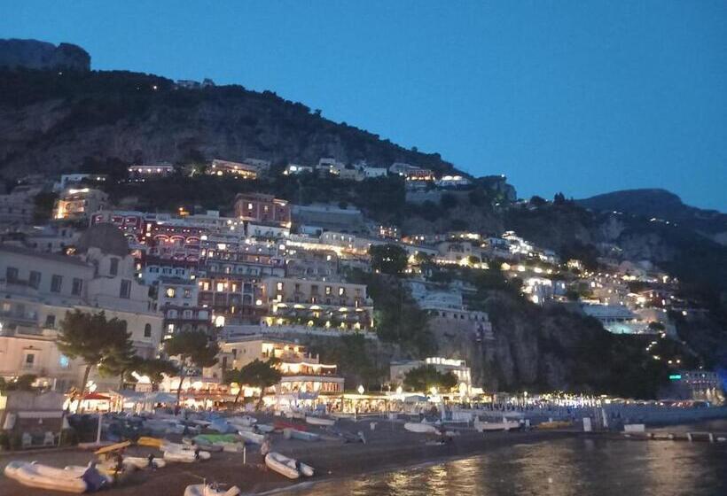 Plebiscito Suite Apartment