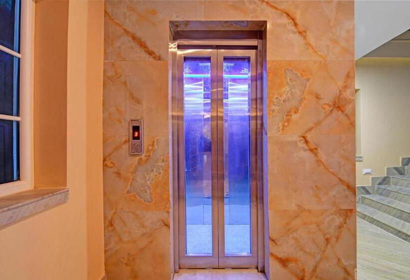 Hotel Super Collection O Mahal