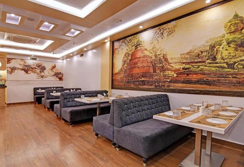 Hotel Super Collection O Mahal