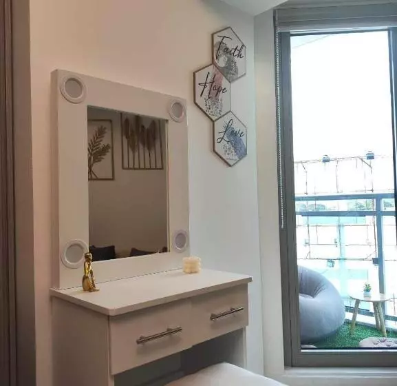 Azure North Staycation By 7twentysix Crib