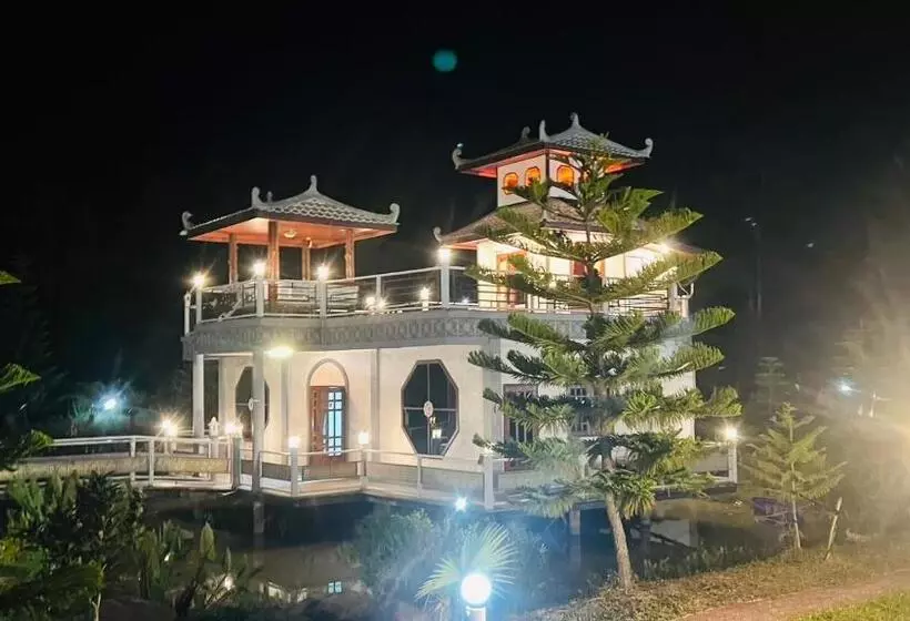 Aamiaismajoitus (B&B) Boat And House Resort Khao Kho