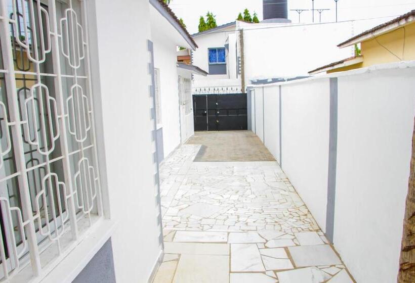 تختخواب و صبحانه Three Palms Home