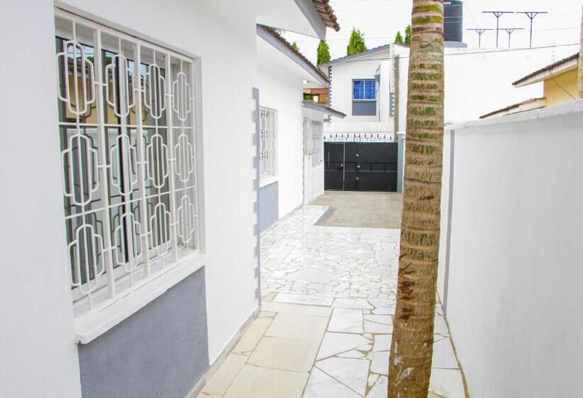 تختخواب و صبحانه Three Palms Home