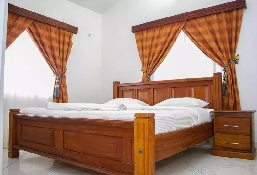 تختخواب و صبحانه Three Palms Home