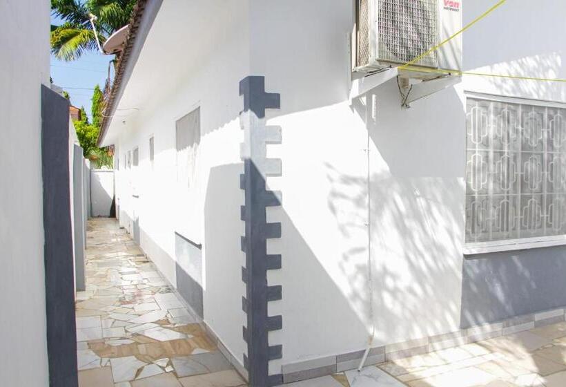 تختخواب و صبحانه Three Palms Home