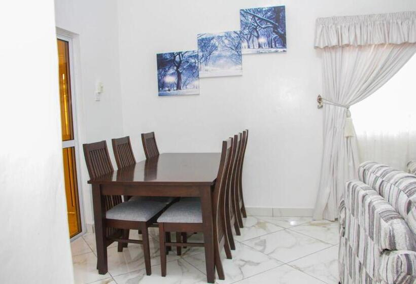 تختخواب و صبحانه Three Palms Home