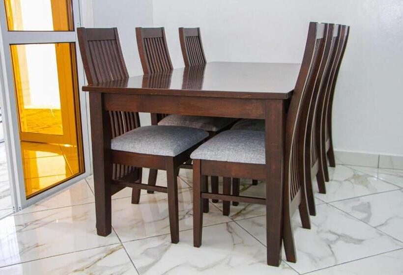 تختخواب و صبحانه Three Palms Home