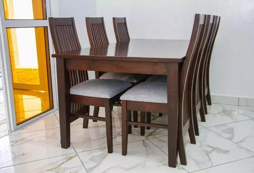 تختخواب و صبحانه Three Palms Home