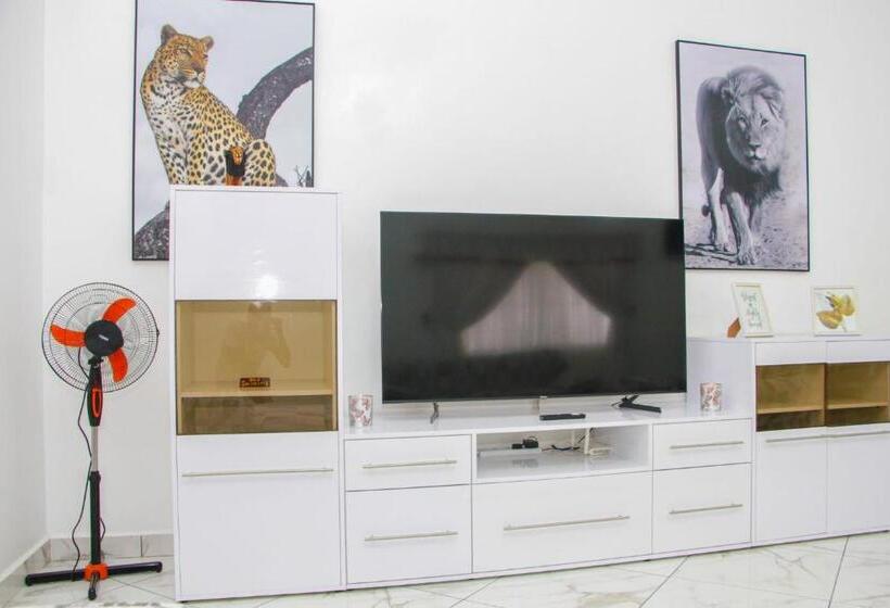 تختخواب و صبحانه Three Palms Home