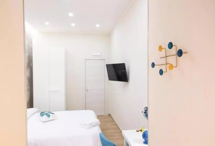 تختخواب و صبحانه Enchanting Suites Salerno