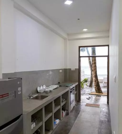 Hotelli Asa Bay Beach Resort