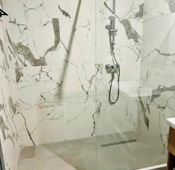 هتل Pensiunea Butique Central