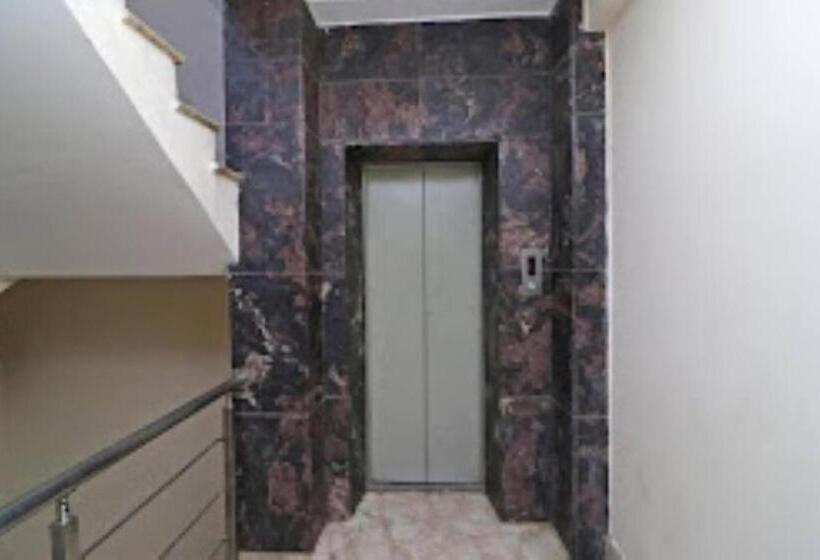 فندق Mandiram Prayagraj