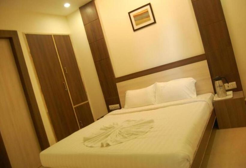 فندق Mandiram Prayagraj