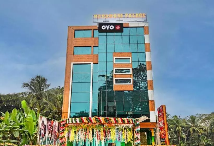 ホテル Oyo Haramani Palace