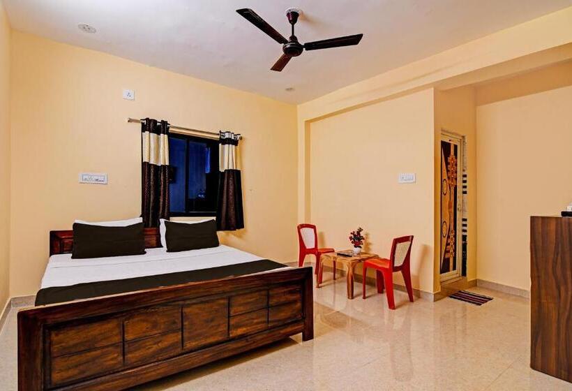 Hotell Oyo Haramani Palace