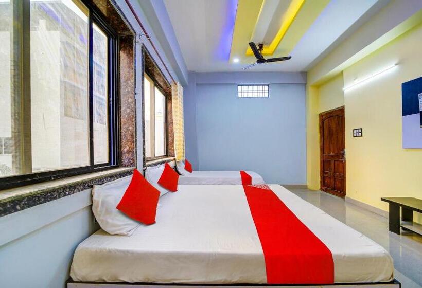 Oyo Hotel New Braj Palace And Restaurant