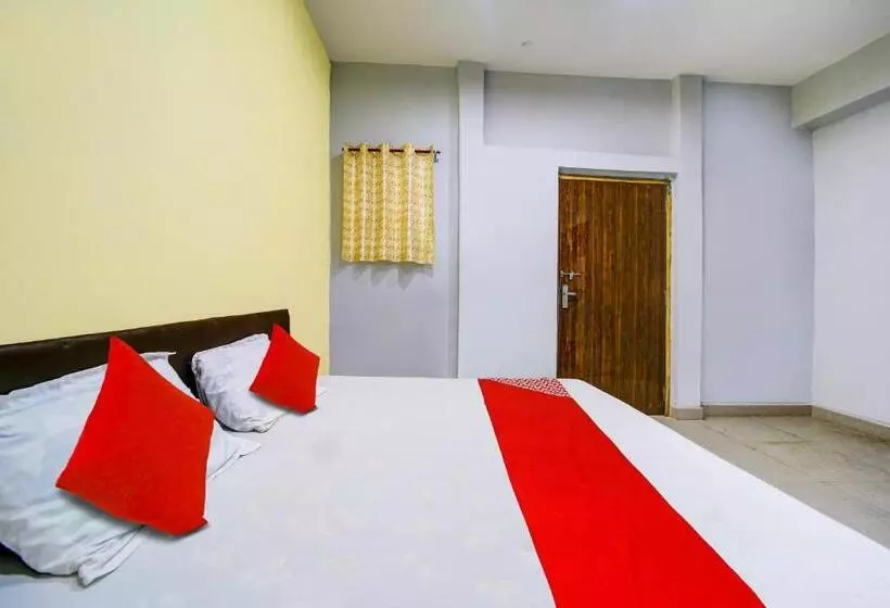 Oyo Hotel New Braj Palace And Restaurant