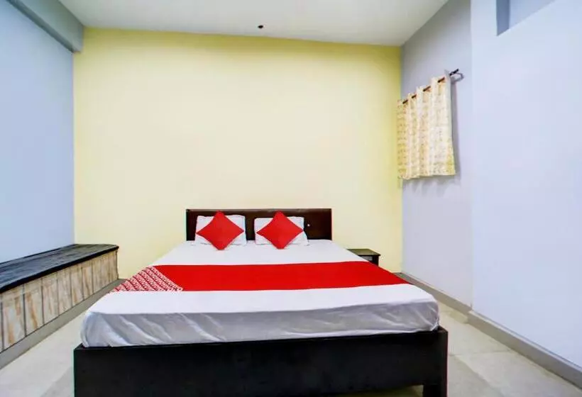 Oyo Hotel New Braj Palace And Restaurant