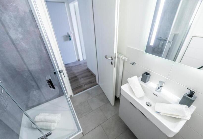 פנסיון Hökis Zimmervermietung 9 Mit Küchenzeile