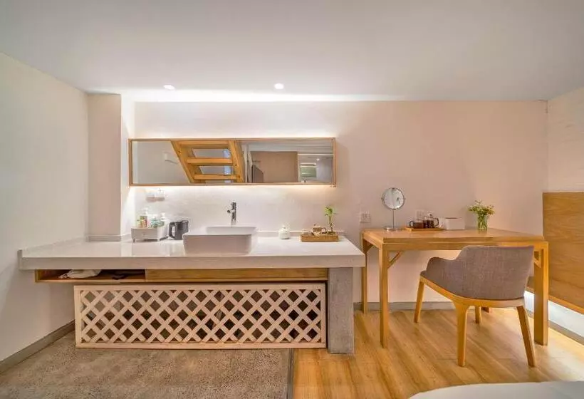 Wuyu Hotel Chongqing Southwest University & Jialing Riverside