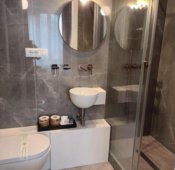 B&bari, Via Crollalanza