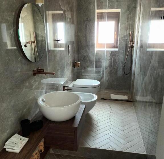 B&bari, Via Crollalanza