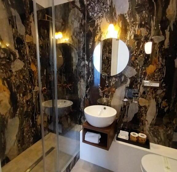 B&bari, Via Crollalanza