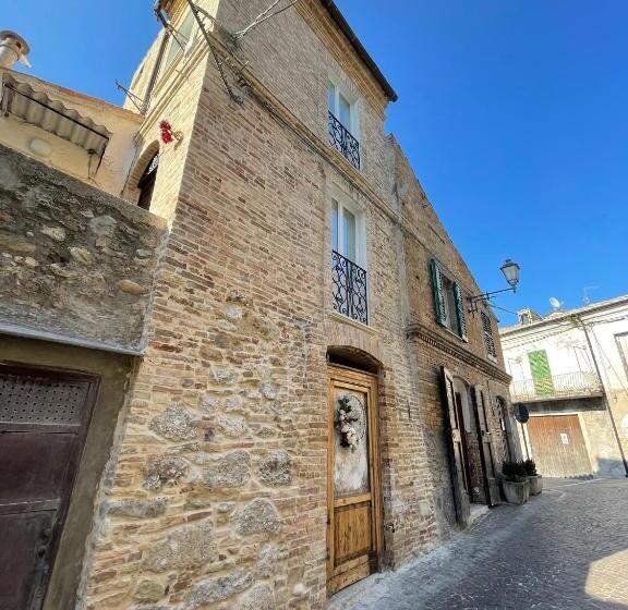 مبيت وإفطار Al Civico 2 Tiny House