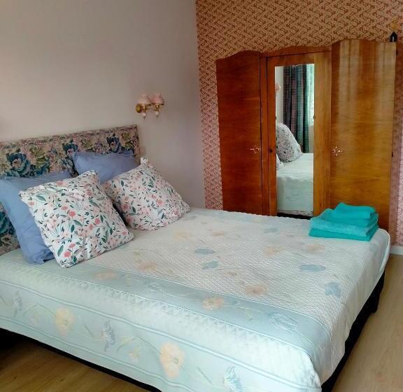 Bed and Breakfast L Oree Du Bois Chambres Independante