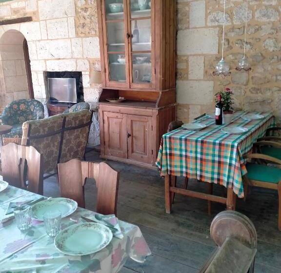 Bed and Breakfast L Oree Du Bois Chambres Independante