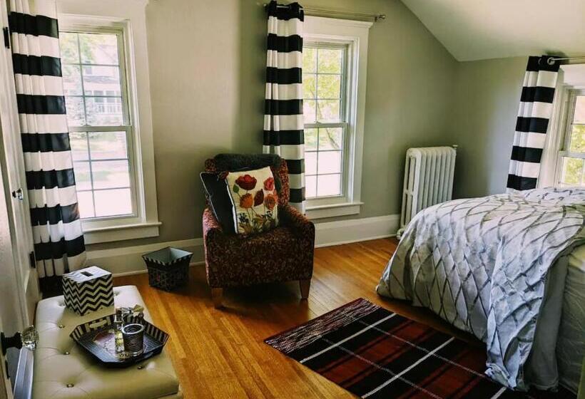 Bed and Breakfast Magnolia Llc Short Term Rentals Private Room On The Second Floor