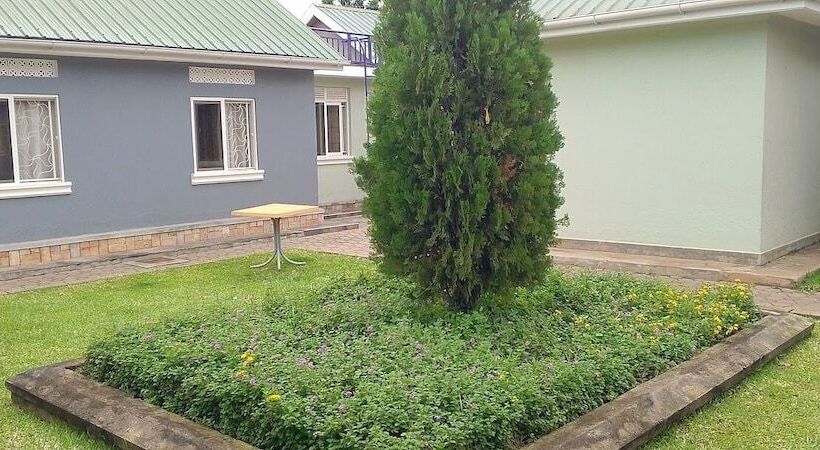 Bed and Breakfast Migingo Suites