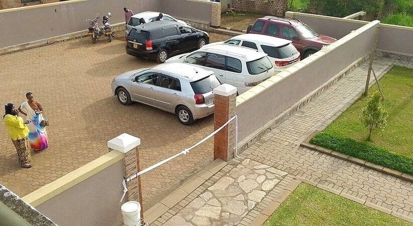 Bed and Breakfast Migingo Suites