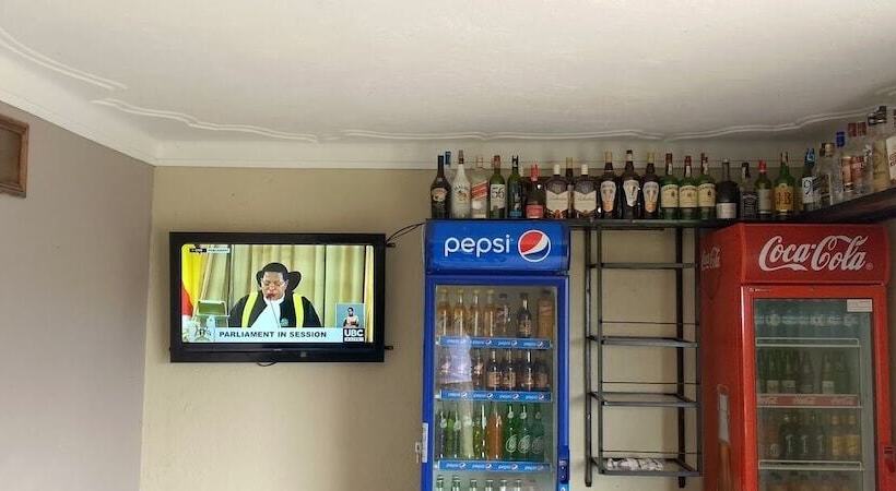 Bed and Breakfast Migingo Suites