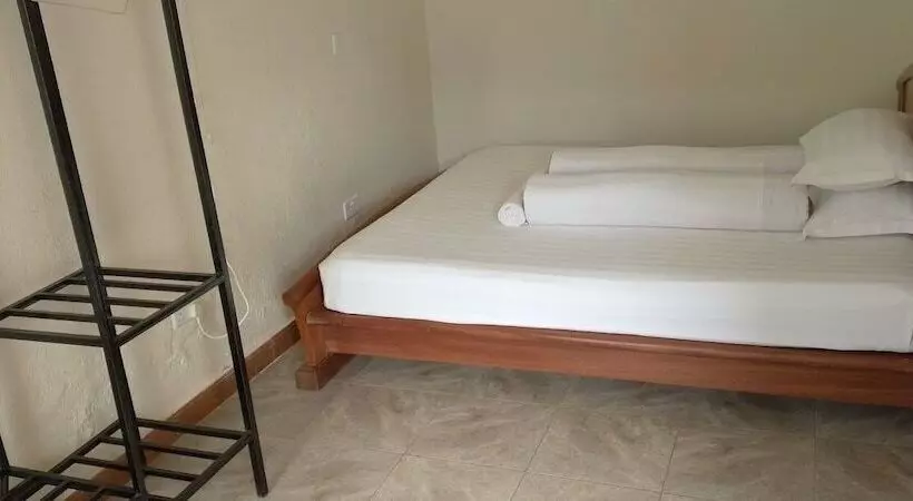 تختخواب و صبحانه Migingo Suites