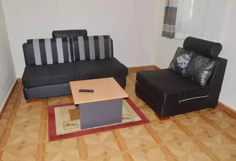 تختخواب و صبحانه Migingo Suites