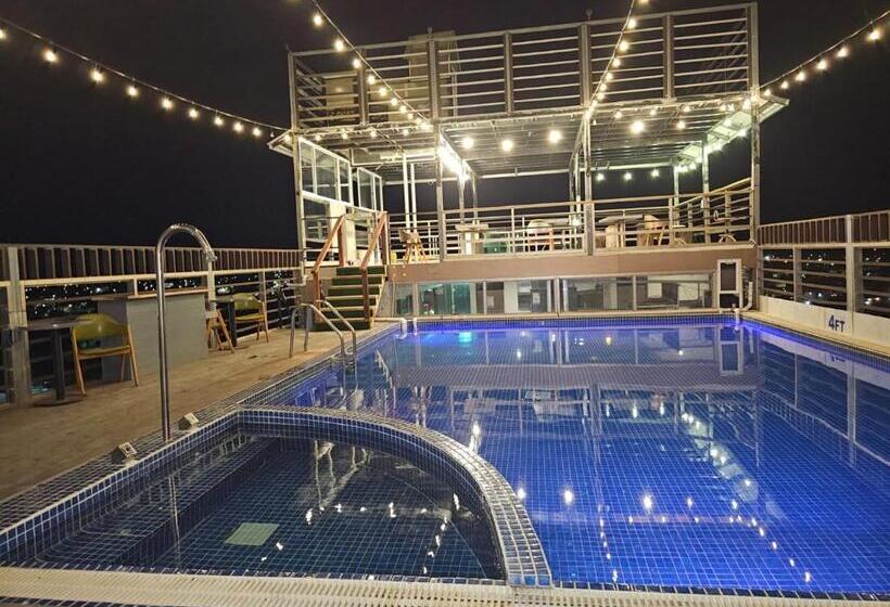 Golden Tree Hotel Belize