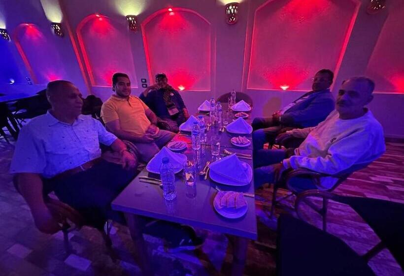 هتل Achertod Nubian