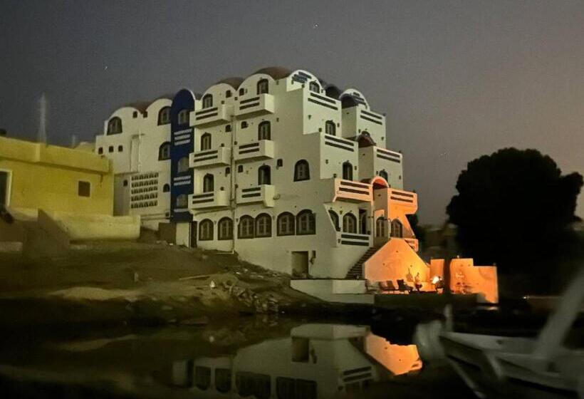 هتل Achertod Nubian