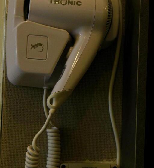 هتل Lukenya Alkebu Resort