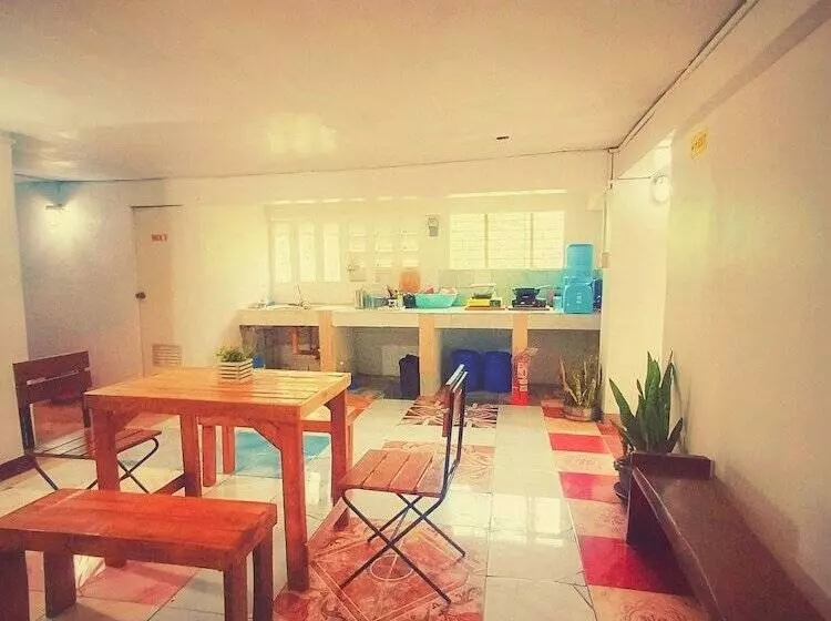 هتل San Juanico Travellers Inn   Reddoorz