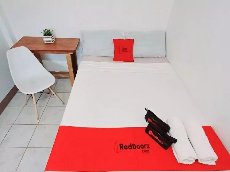 هتل San Juanico Travellers Inn   Reddoorz